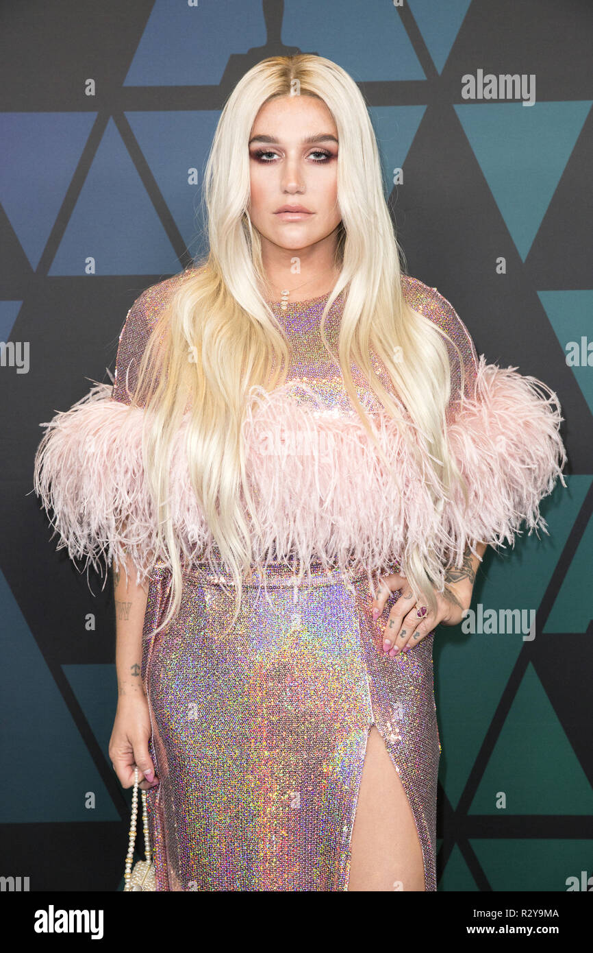 Kesha asiste a la Academia Anual 2018 Governors Awards en el Ray Dolby Ballroom en el Hollywood & Highland Center en Hollywood, CA, el domingo, 18 de noviembre de 2018. Foto de stock