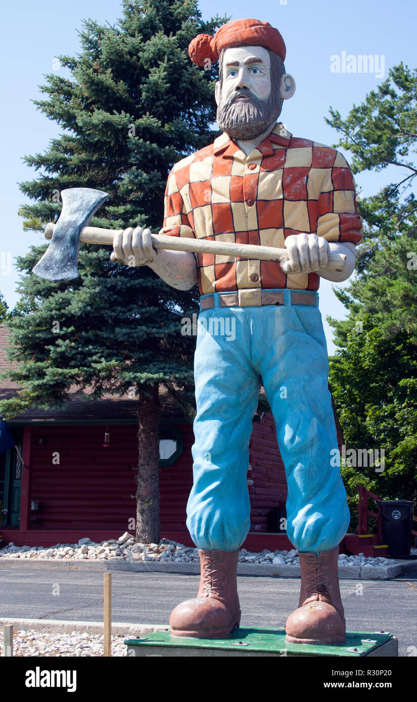Paul Bunyan estatua en Manistique, Michigan Foto de stock