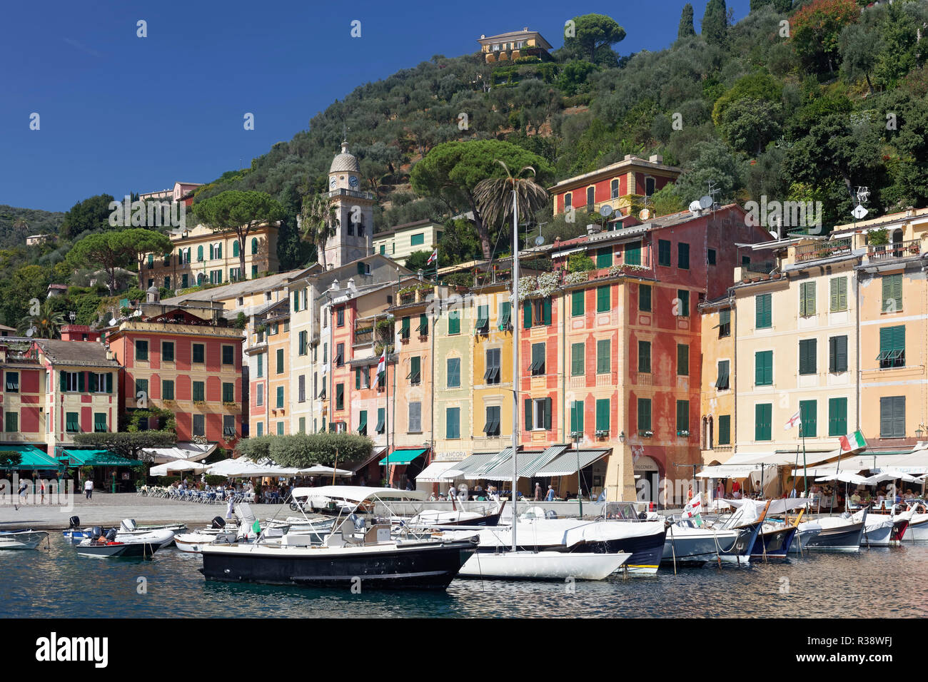 Villa y Puerto, Portofino, Golfo Paradiso, Provincia de Génova, Riviera di Levante, Liguria, Italia Foto de stock