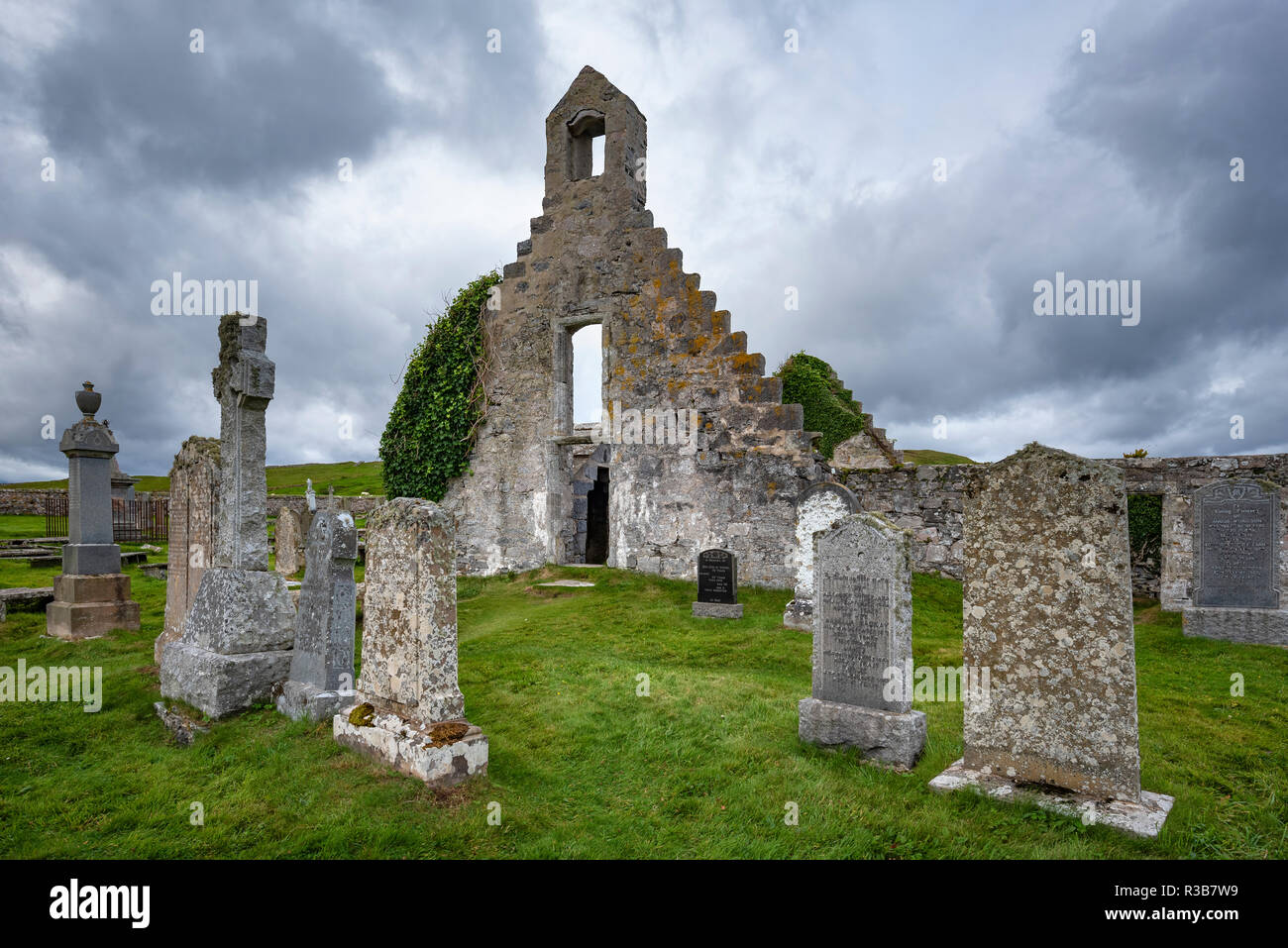 La ruina de la iglesia y el cementerio viejo, Balnakeil, Durness, Sutherland, Highland, Escocia, Gran Bretaña Foto de stock