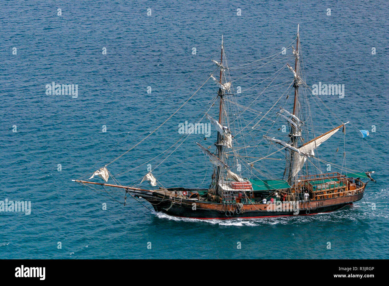 Brig Unicorn barco turístico en Rodney Bay, Santa Lucía. Este barco  presentándolo como Henrietta en la maldición de la Perla Negra Fotografía  de stock - Alamy