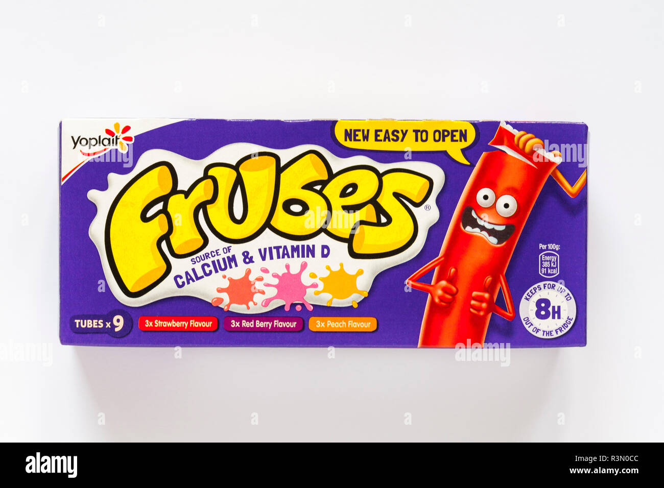 Caja de Yoplait Frubes, queso fresco en un tubo yogur yogur establecida sobre fondo blanco - también conocido como Go-GURT y tubos Yoplait Foto de stock