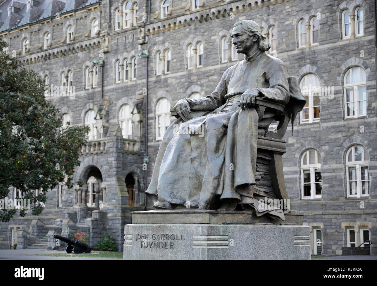 John Carroll estatua del fundador de la Universidad de Georgetown Foto de stock