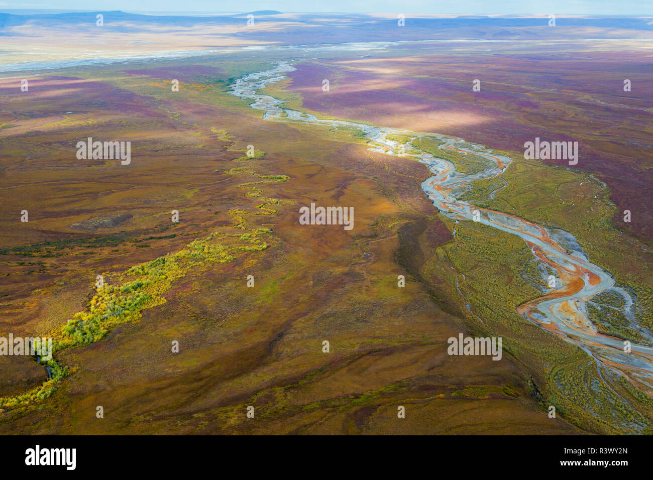 Ee.Uu., Alaska, Brooks, el Arctic National Wildlife Refuge. Antena del Río Ivishak. Foto de stock