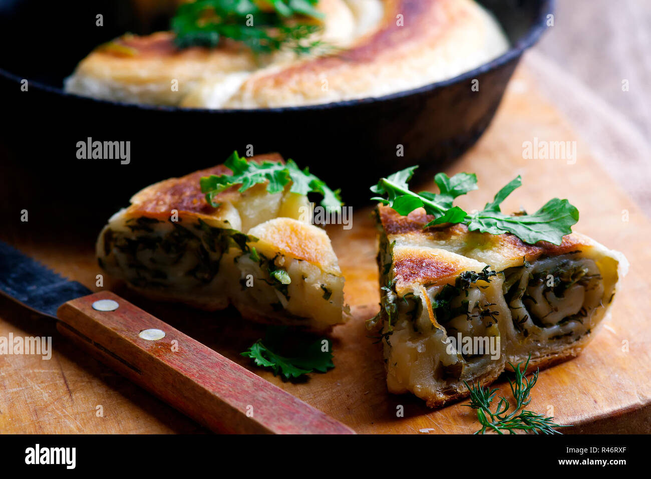 Pastel de carne turco fotografías e imágenes de alta resolución Alamy