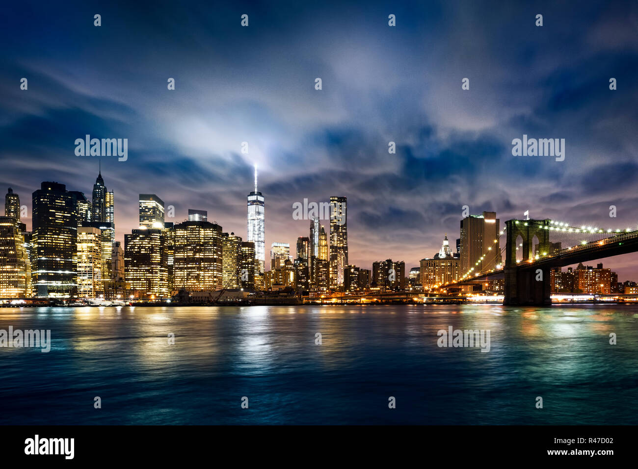 Las luces de la ciudad de Nueva York Fotografía de stock - Alamy