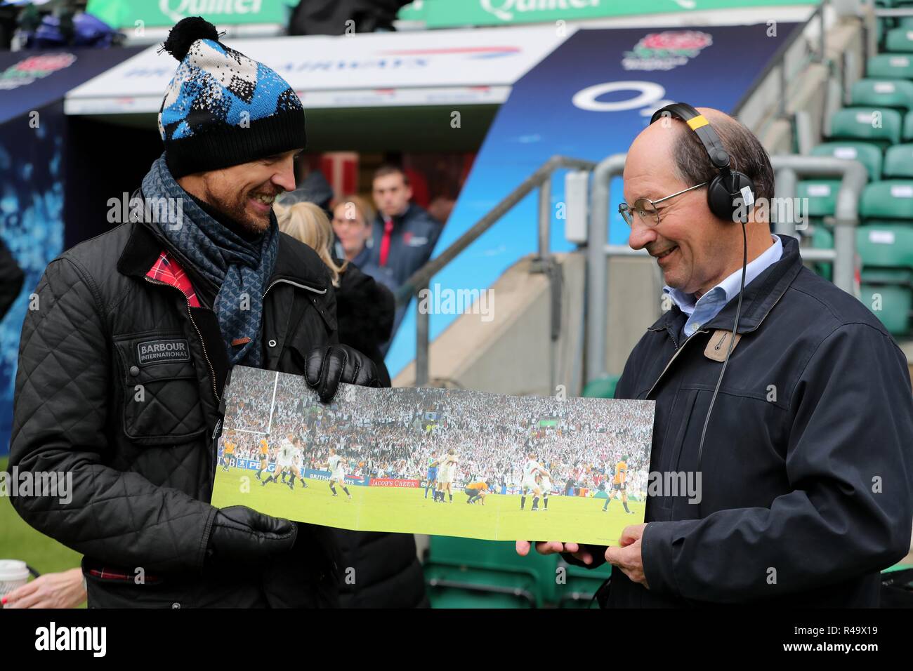 Matt Dawson & Ian Robertson Bbc Ra presentadores England V Australia, Autumn Internationals Twickenham, Londres, Inglaterra, 24 de noviembre de 2018 Créditos: Allstar Picture Library/Alamy Live News Foto de stock