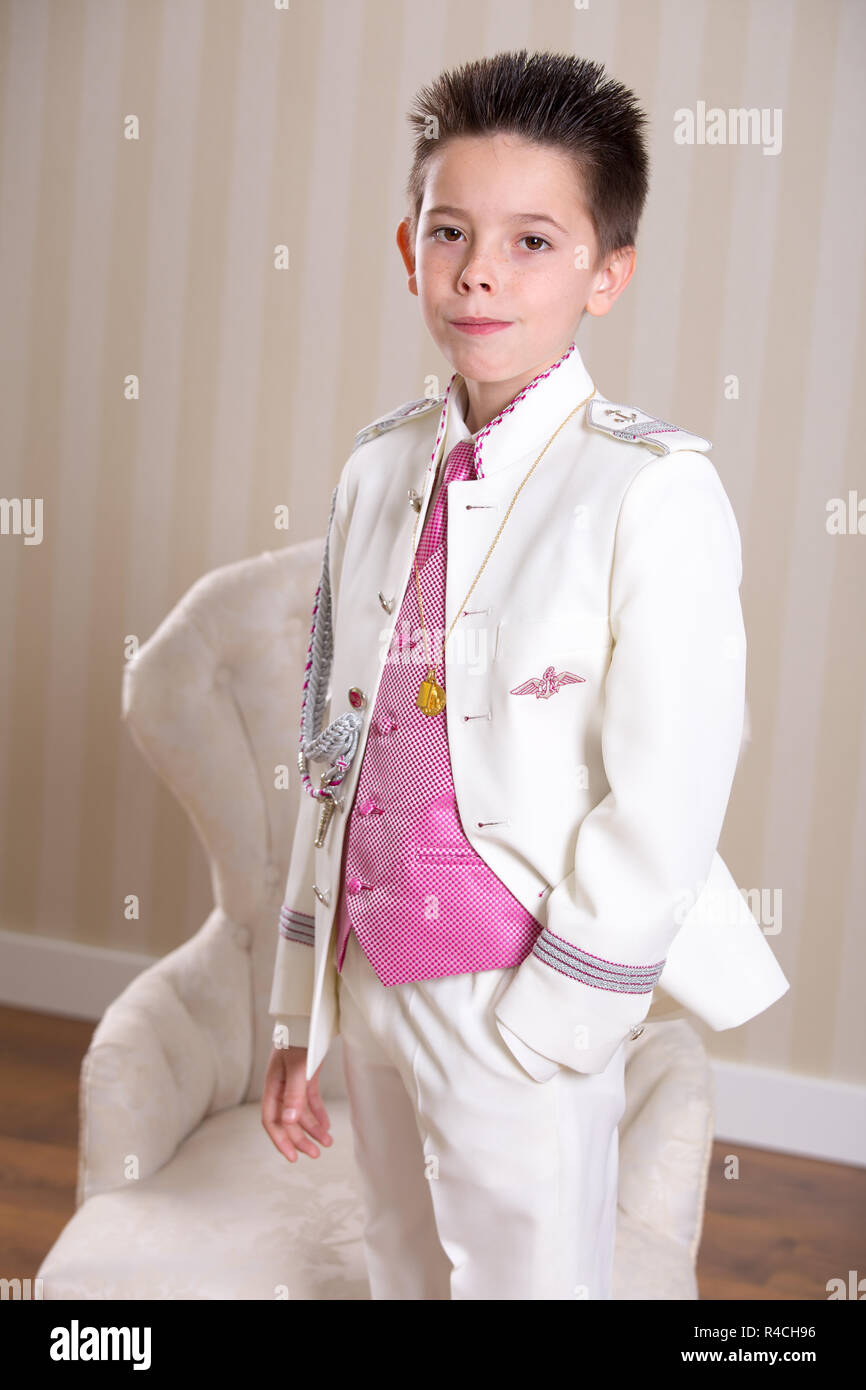 Joven en su Primera Comunión Fotografía de stock Alamy