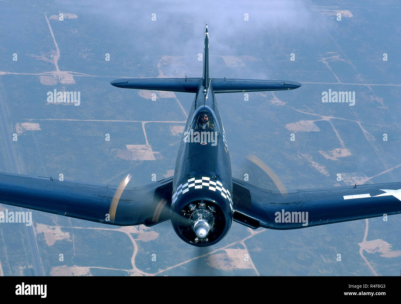 Aviones de combate de la Segunda Guerra Mundial Corsair Fotografía de stock  - Alamy