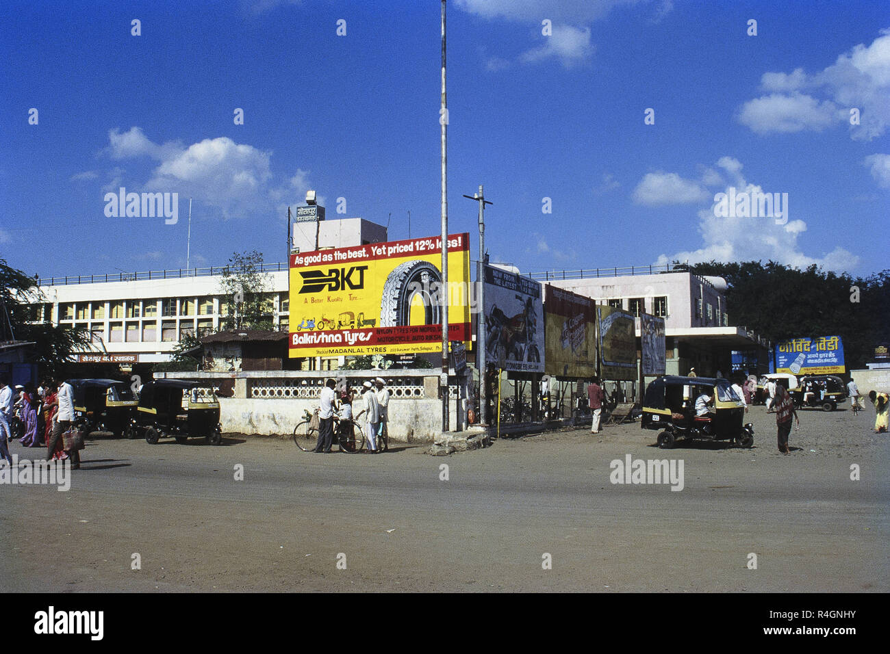 Vista de S T Bus Stand, Solapur, Maharashtra, India, Asia Foto de stock