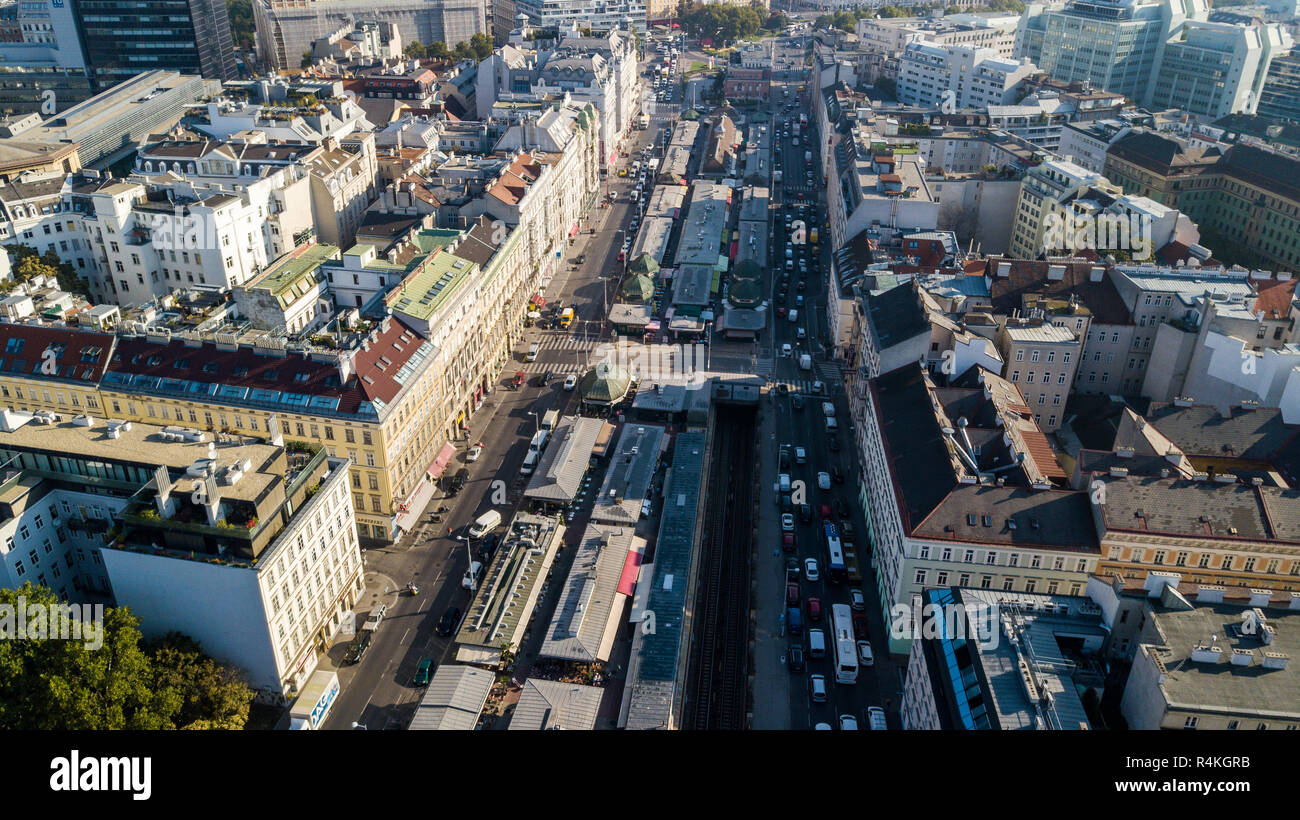 Naschmarkt, el mercado más popular de Viena, Viena, Austria Foto de stock