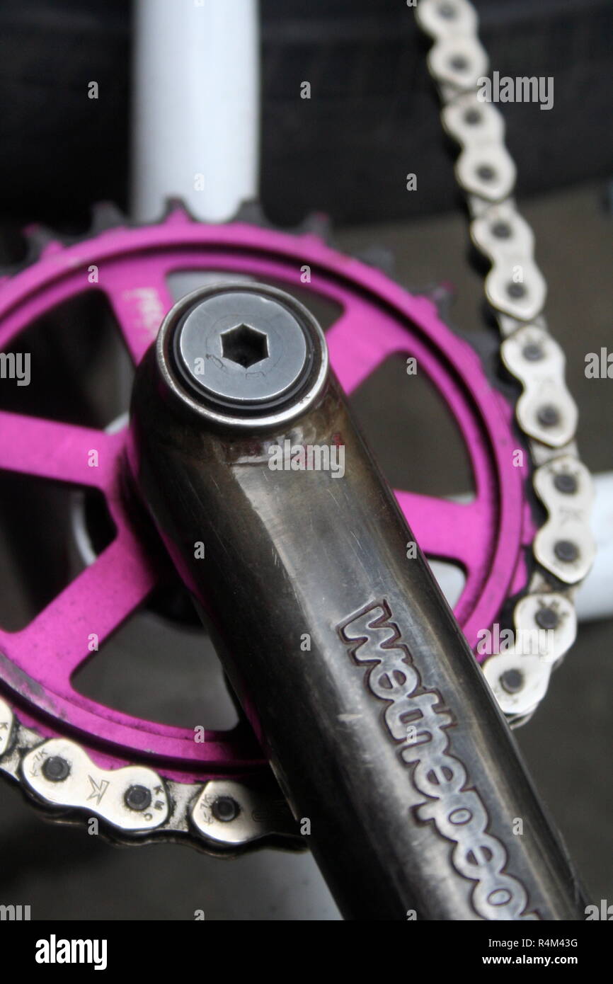 Plato de bicicleta BMX Fotografía de stock - Alamy