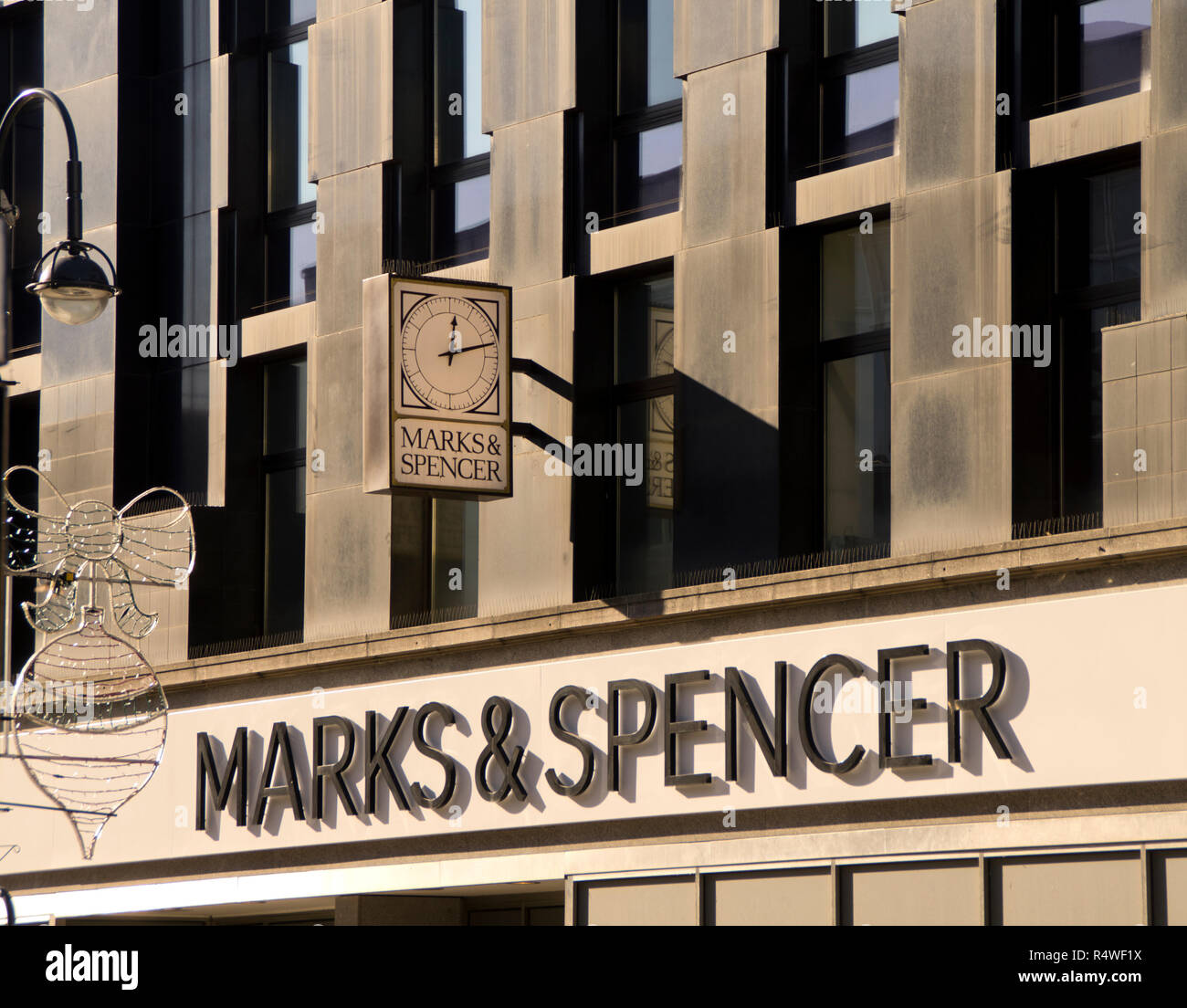 Marks & Spencer Leeds Foto de stock