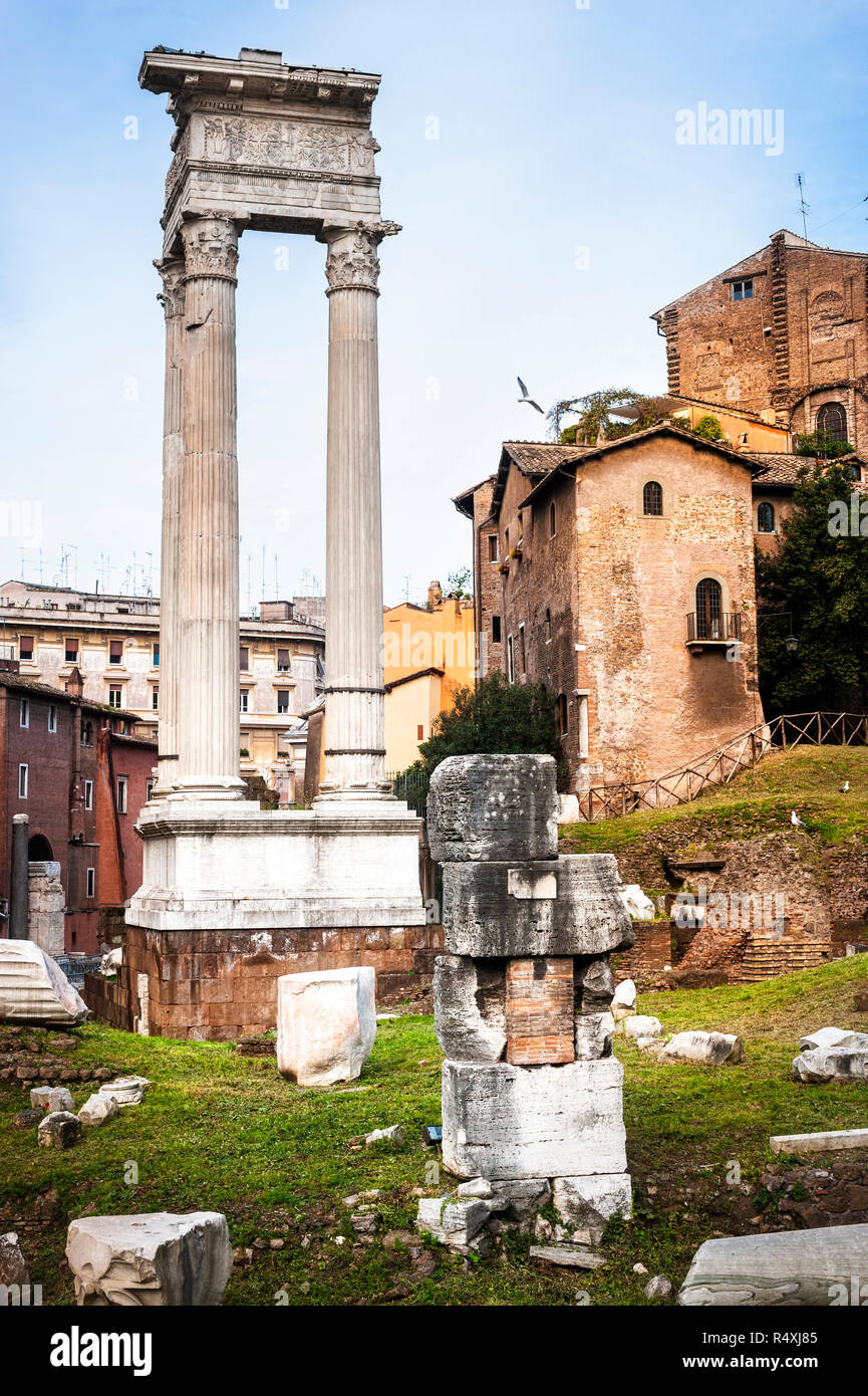 Templo de Apolo Sosianus en el Campus Martius en Roma Foto de stock