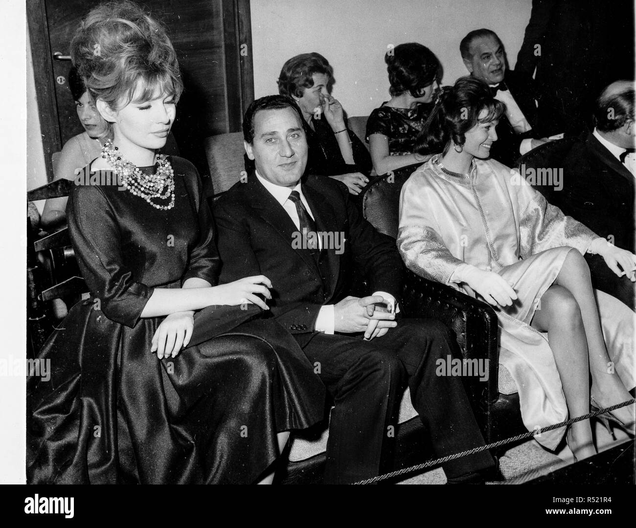 Alberto Sordi, Annette stroyberg, Eva Bartok, Roma, 1961 Foto de stock