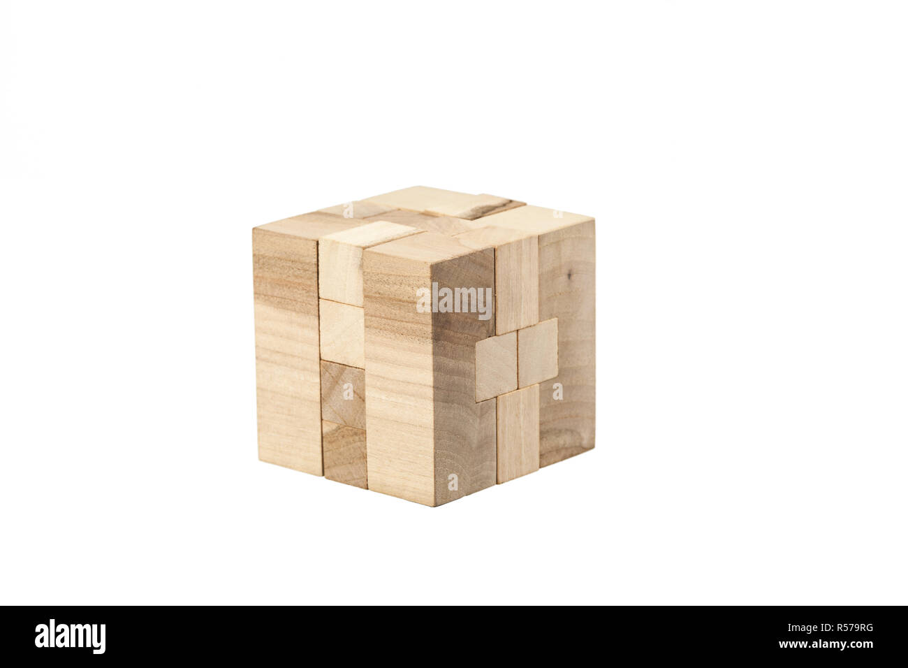 La madera - juego de puzzle con bloques Fotografía de stock Alamy