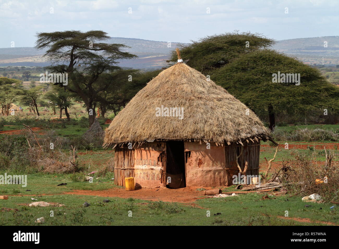 Casas tradicionales y pueblos en África Fotografía de stock - Alamy