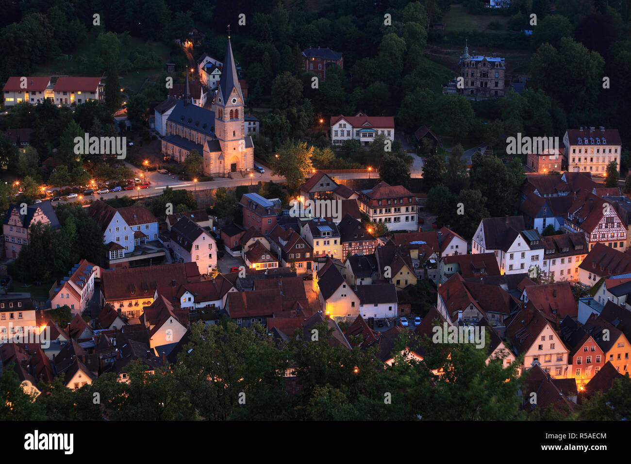 Casco Antiguo y la iglesia de Nuestra Señora, de Kulmbach, Alta Franconia, Baviera, Alemania Foto de stock