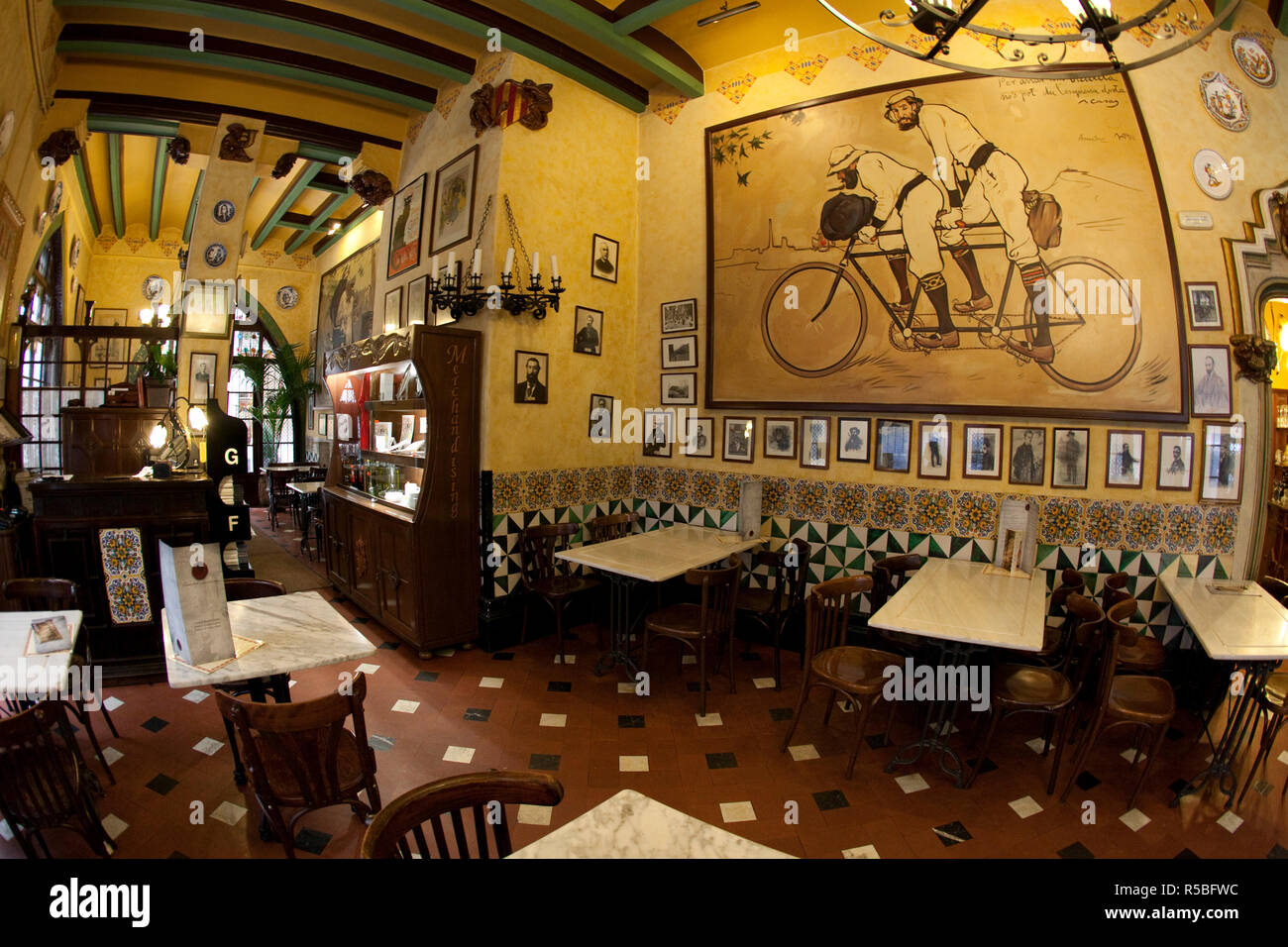 Les Quatre Gats cafe (frecuentada por Picasso), Barcelona, España Foto de stock