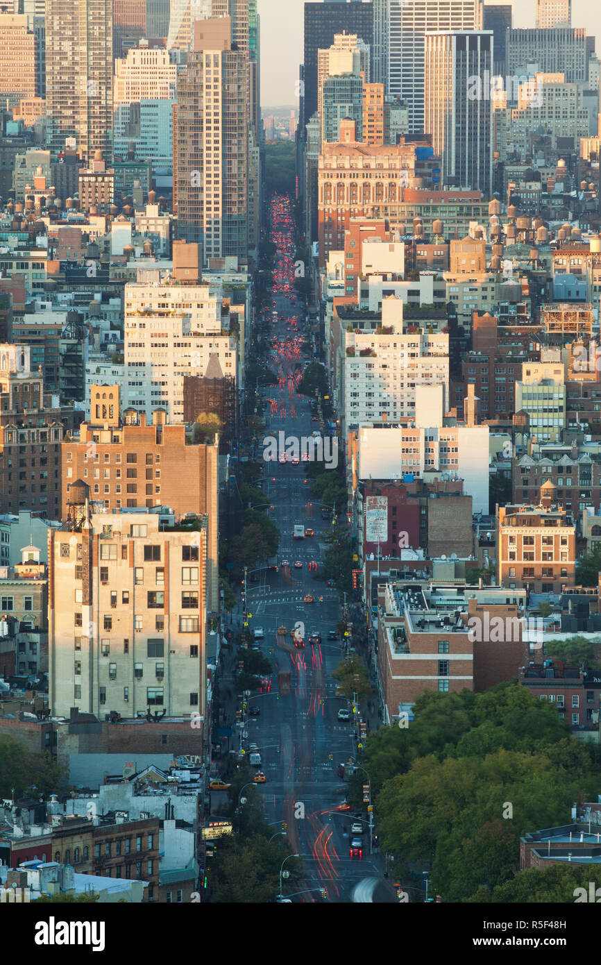 6Th Avenue y Midtown, Manhattan, Ciudad de Nueva York, EE.UU. Foto de stock