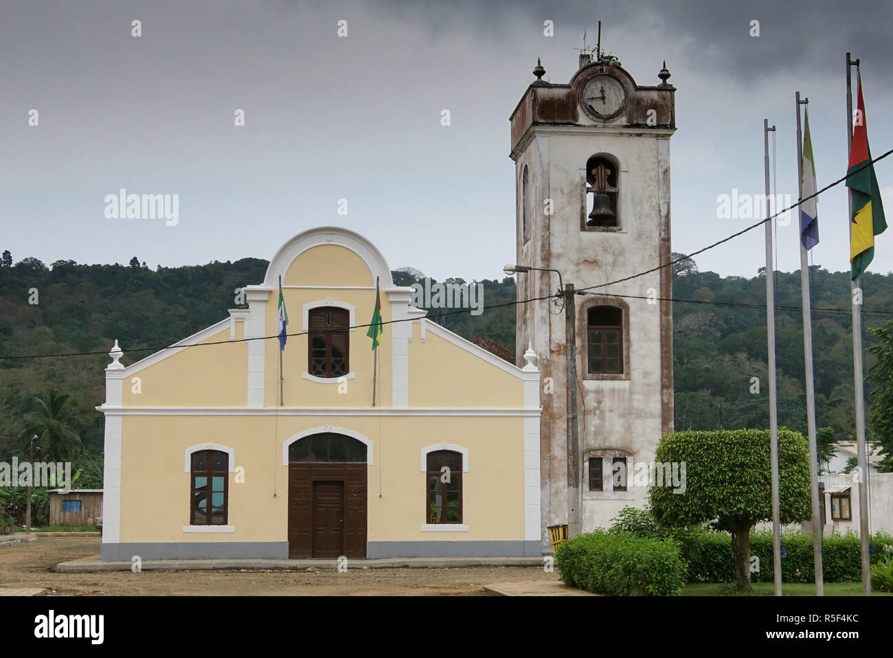 Iglesia de Santo Antonio, Isla Príncipe, Santo Tomé y Príncipe,africa  Fotografía de stock - Alamy