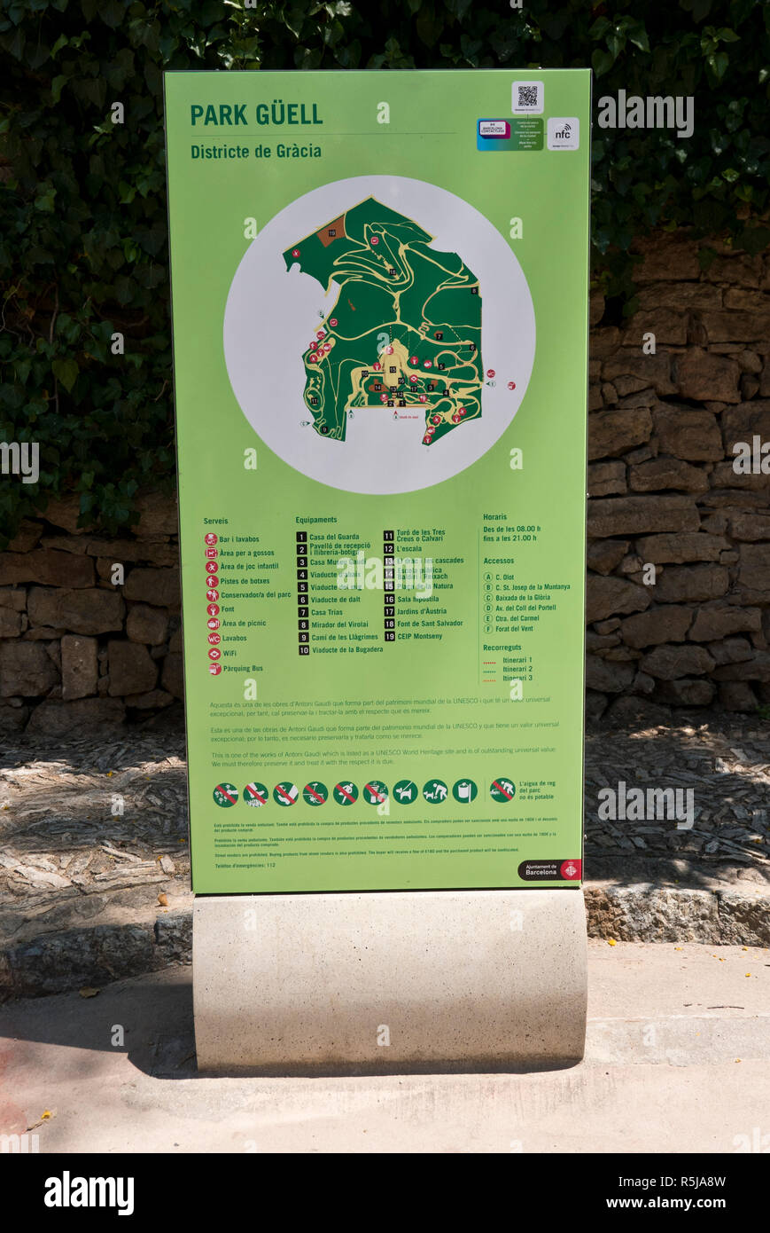 Gratis un mapa de la distribución permanente en el Parque Güell, Barcelona,  España Fotografía de stock - Alamy