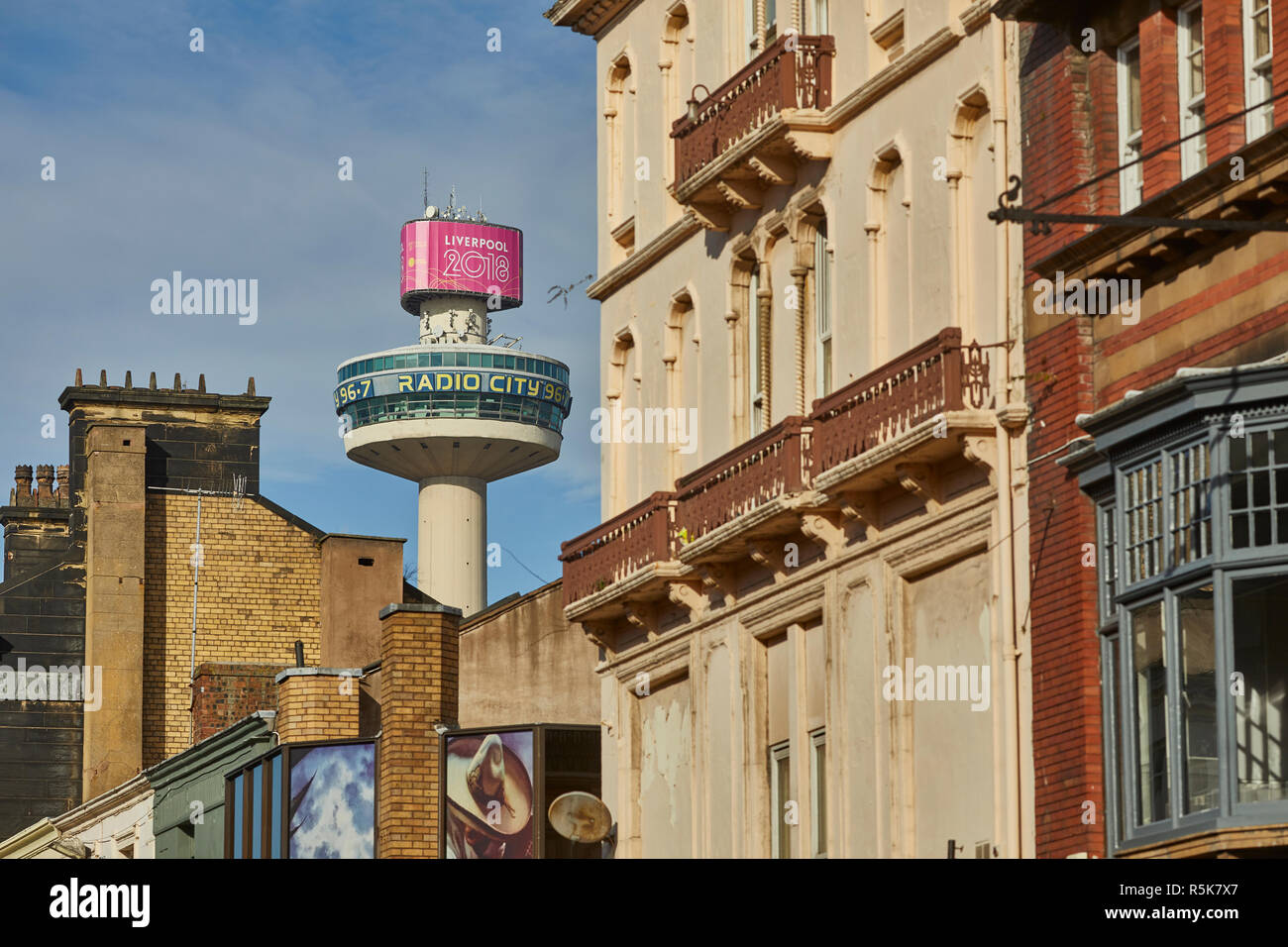 Centro de la ciudad de Liverpool, Bold Street y Radio City Tower Foto de stock