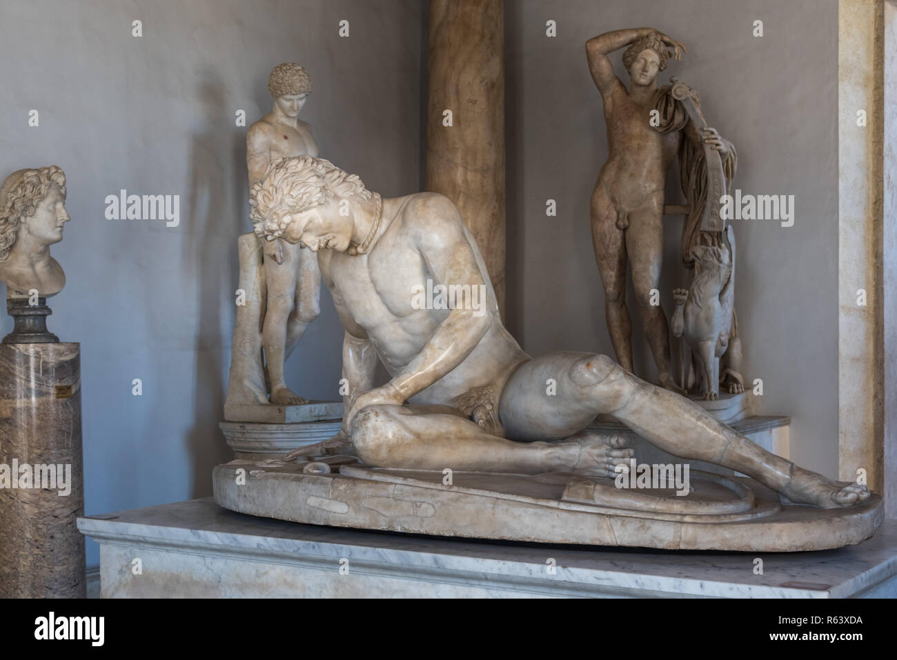 Gladiador moribundo, Museos Capitolinos, Roma, Italia Foto de stock