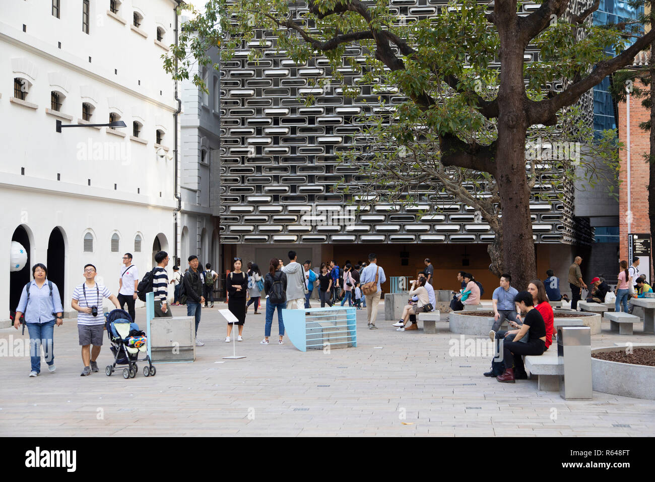 JC Museo Contemporáneo (diseñado por Herzog y De Meuron) en Tai Kwun Centro para las Artes y el patrimonio, Central, Hong Kong Foto de stock