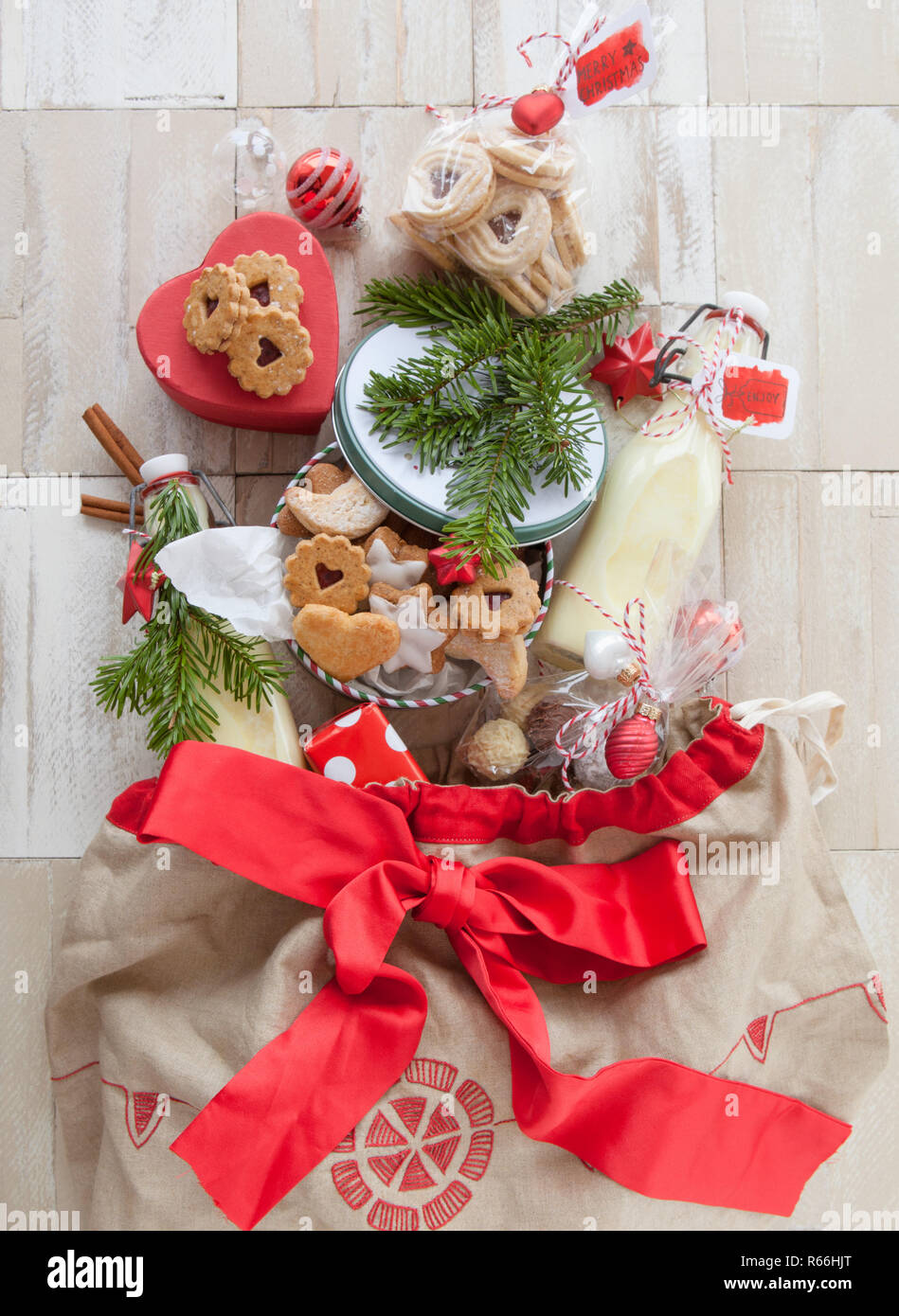 Regalos de Navidad caseros Fotografía de stock - Alamy