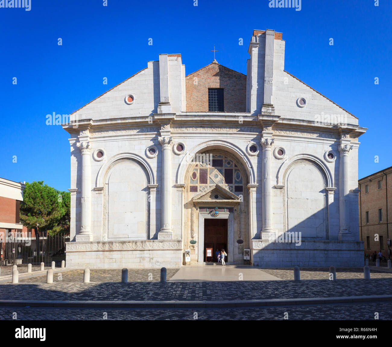 La catedral de Rimini Foto de stock