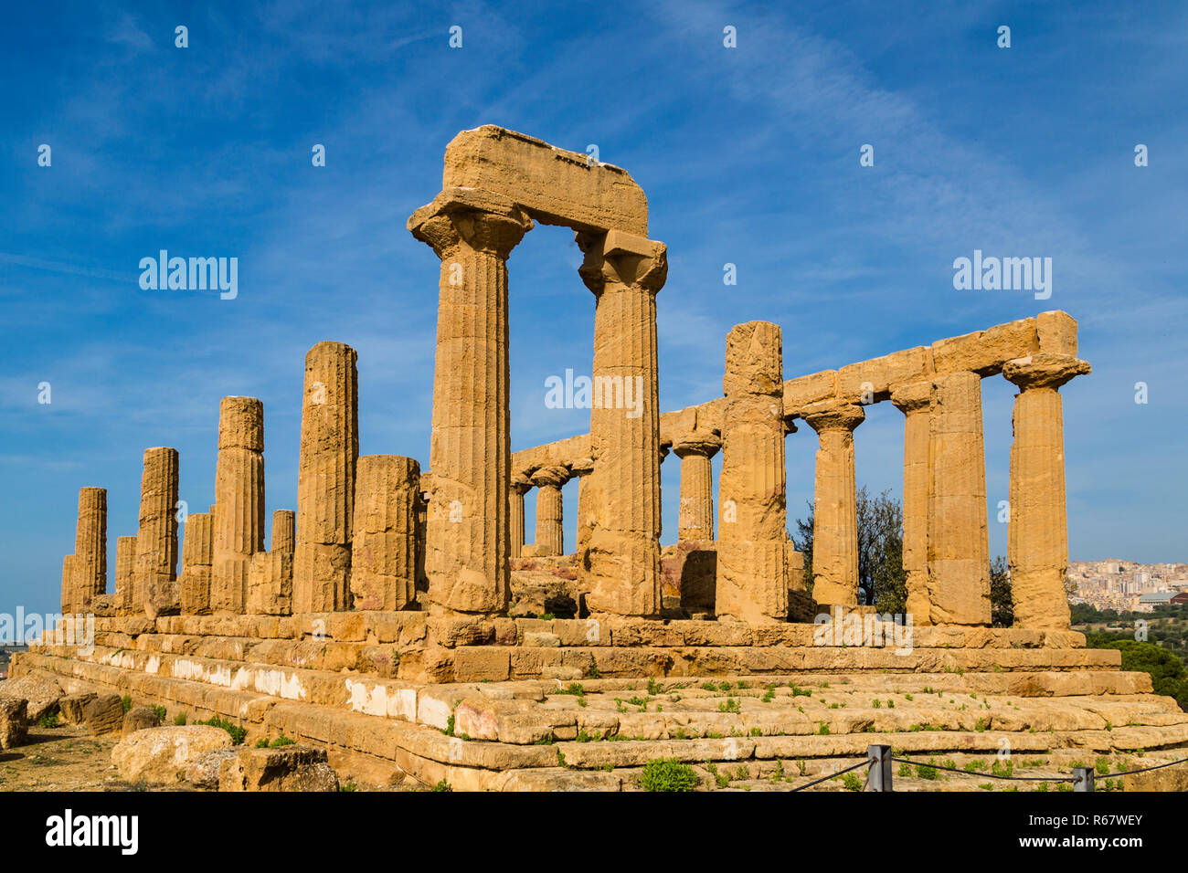 Templo de Juno, Valle dei Templi, Agrigento, Sicilia, Italia Foto de stock