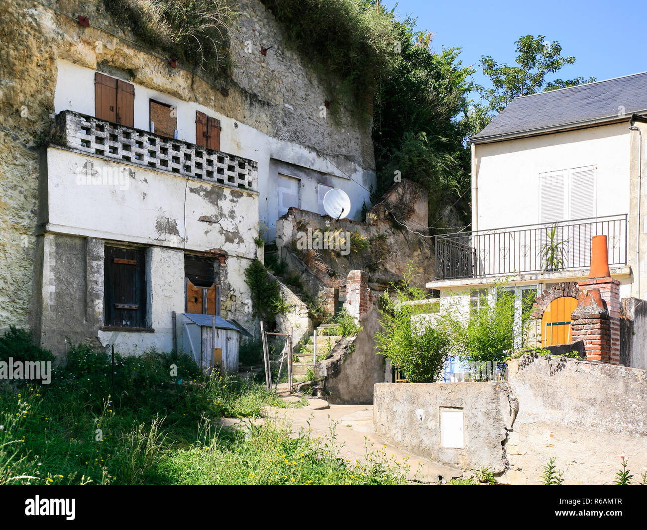 Antiguo casco urbano casas cueva en Amboise, ciudad Fotografía de stock -  Alamy