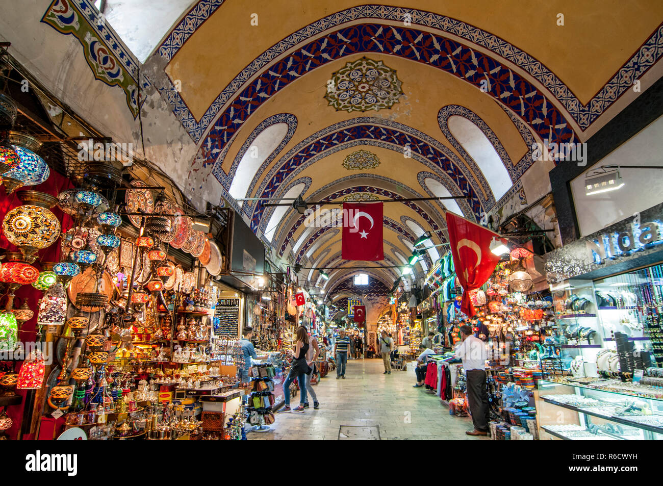 Tienda de cuero turco bazar estambul fotografías e imágenes de alta  resolución - Alamy