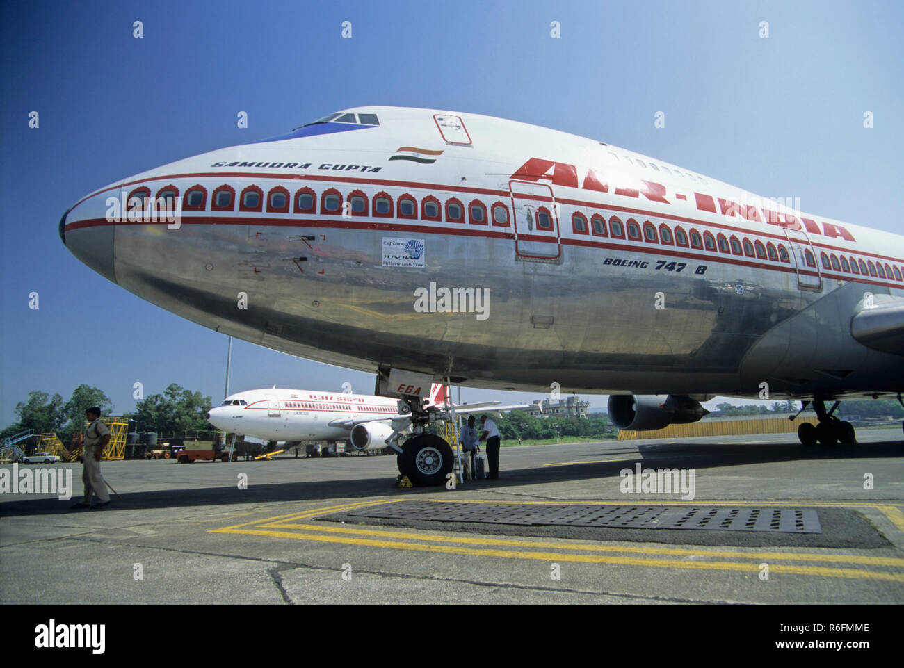 Avión aviones, aterrizó en el aeropuerto de Sáhara, Bombay Bombay, Maharashtra, India Foto de stock