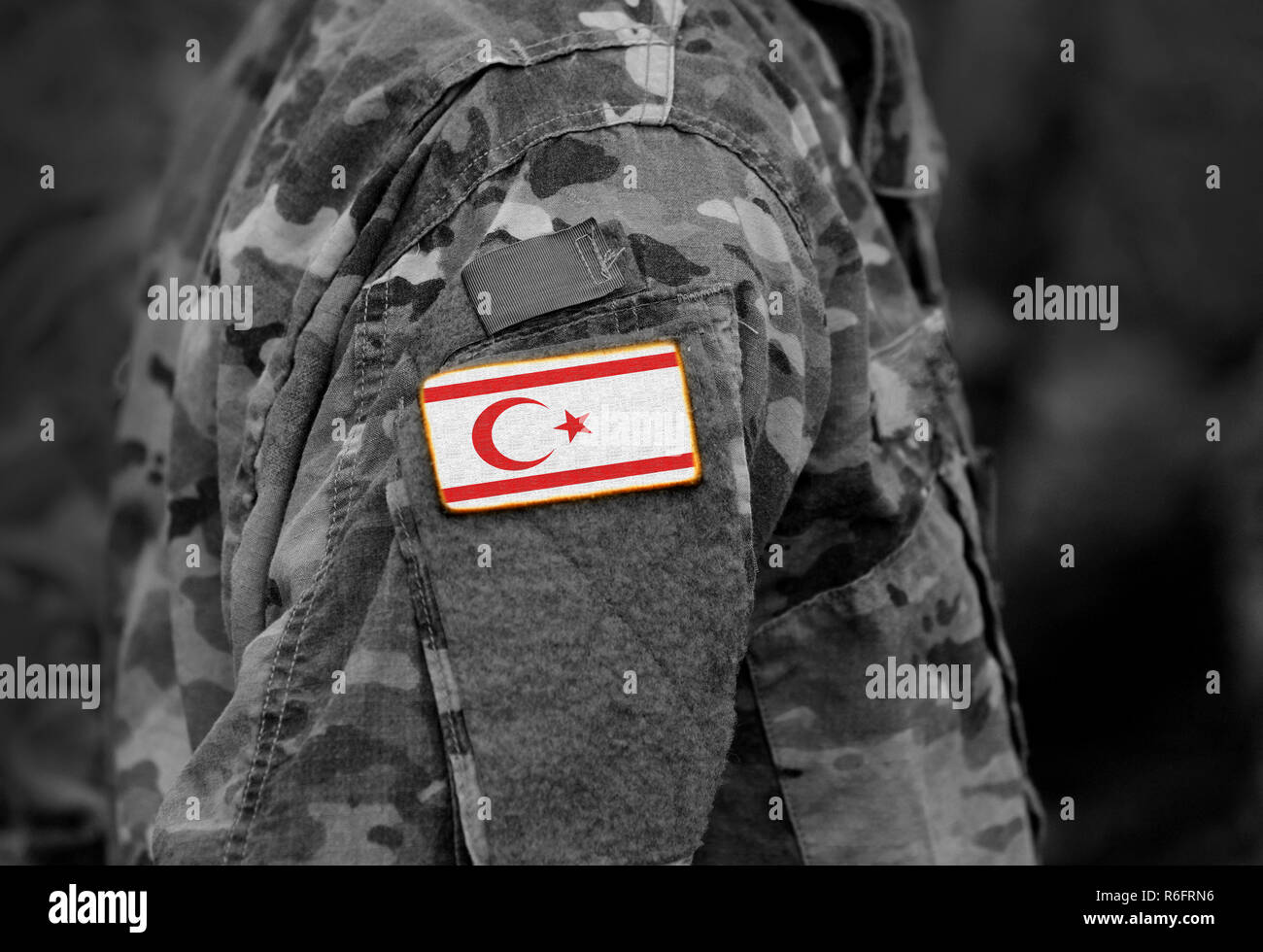 Bandera de Chipre Septentrional en soldados brazo (collage). Foto de stock