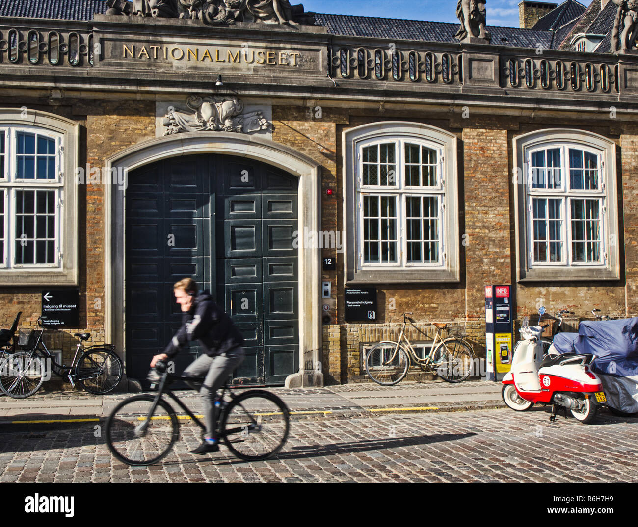 El Museo Nacional de Copenhague, Dinamarca, en Escandinavia. El museo está ubicado en el Palacio del Príncipe, construido en 1743-44. Foto de stock