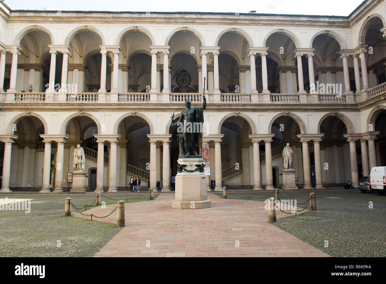 Italia, Milán, el Palazzo Brera y el hogar de la Academia de Bellas Artes y la Braidense biblioteca internacional. Foto de stock