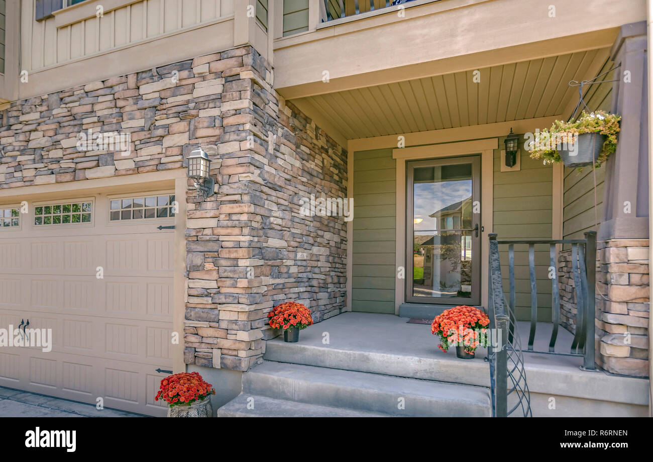 Casa Con Porche Delantero