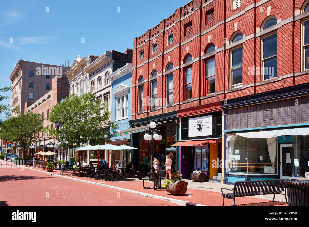 Main Street en el centro de la ciudad de Frankfort, Kentucky Foto de stock