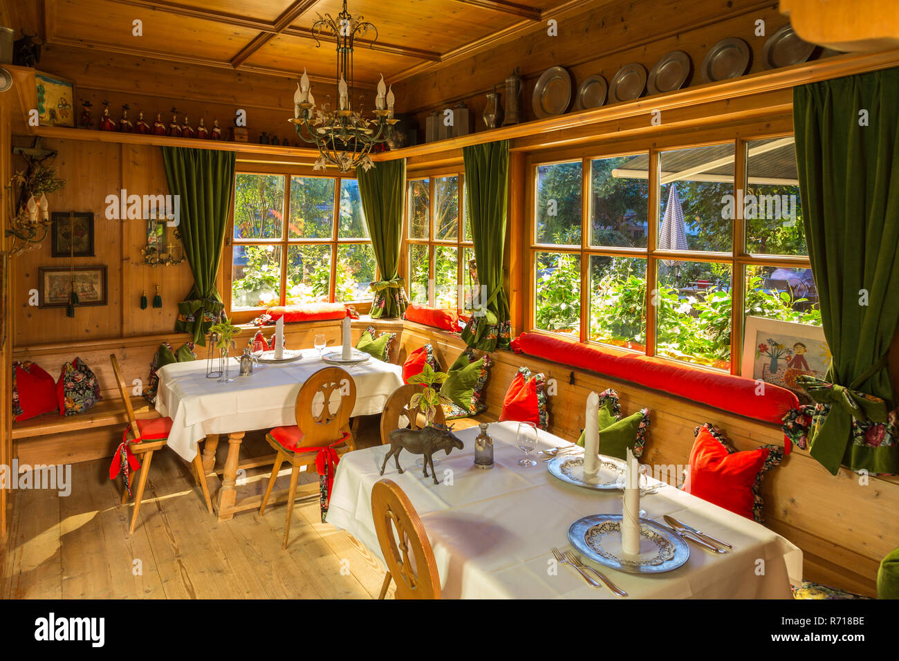 Cortijo tradicional salón, restaurante, Tirol, Austria Foto de stock
