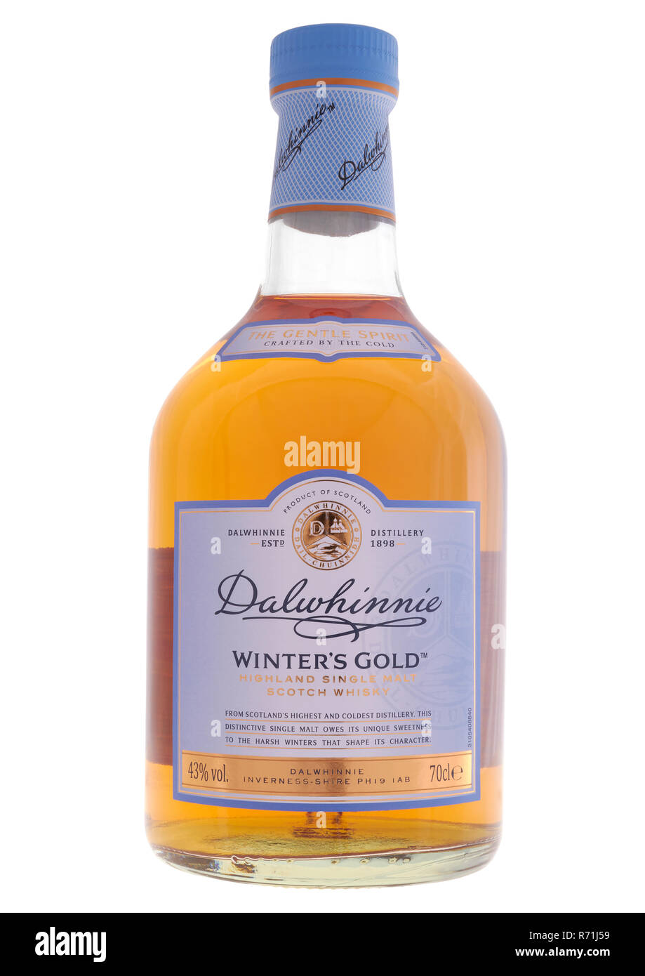 Botella de Dalwhinnie inviernos higland oro single malt scotch whisky sobre fondo blanco. Foto de stock