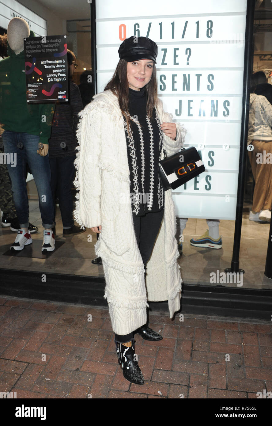 Celebridades llegan al icono de Tommy Jeans 6.0 lanzamiento de zapatillas  fiesta celebrada en tamaño? Carnaby Street con: Christine Andrea donde:  Londres, Reino Unido cuando: 06 Nov 2018 Crédito: WENN.com Fotografía de