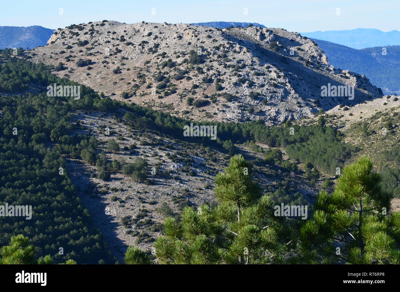 Morrón de Alhama mountain Trail, el macizo de Sierra Espuña, Murcia (sureste de España) Foto de stock