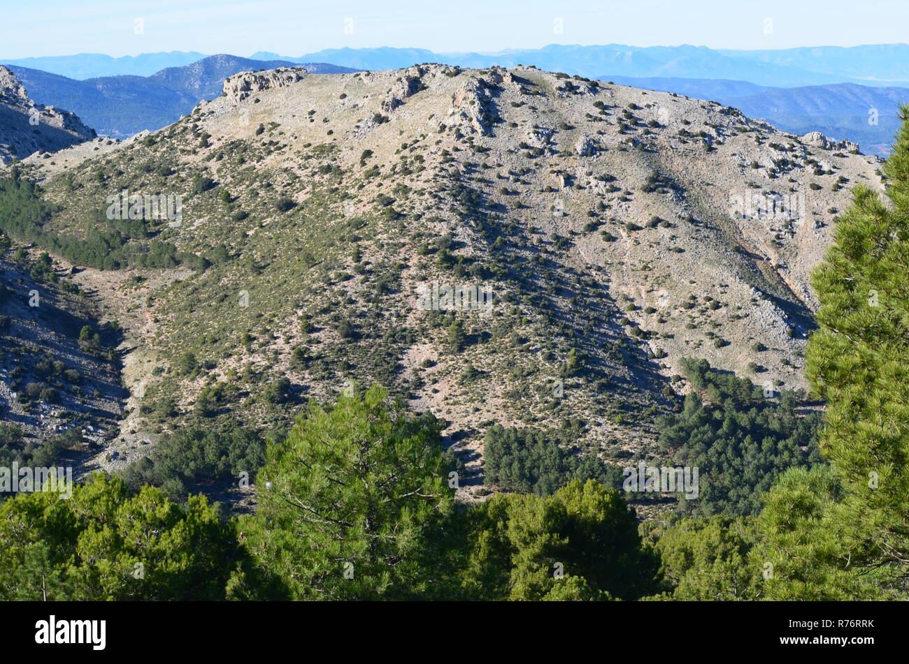 Morrón de Alhama mountain Trail, el macizo de Sierra Espuña, Murcia (sureste de España) Foto de stock