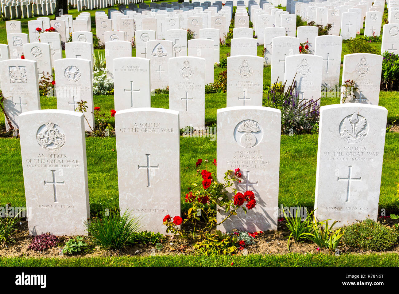 Tyne Cot Commonwealth Cementerio de tumbas de guerra, el más grande