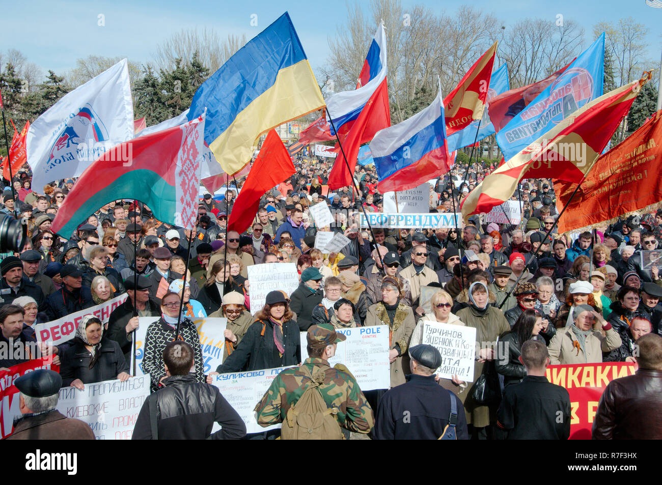 Ucrania conflicto, reunión de la protesta de la Asamblea del Pueblo, campo Kulikovo Antimaidan, Odessa, Ucrania Foto de stock