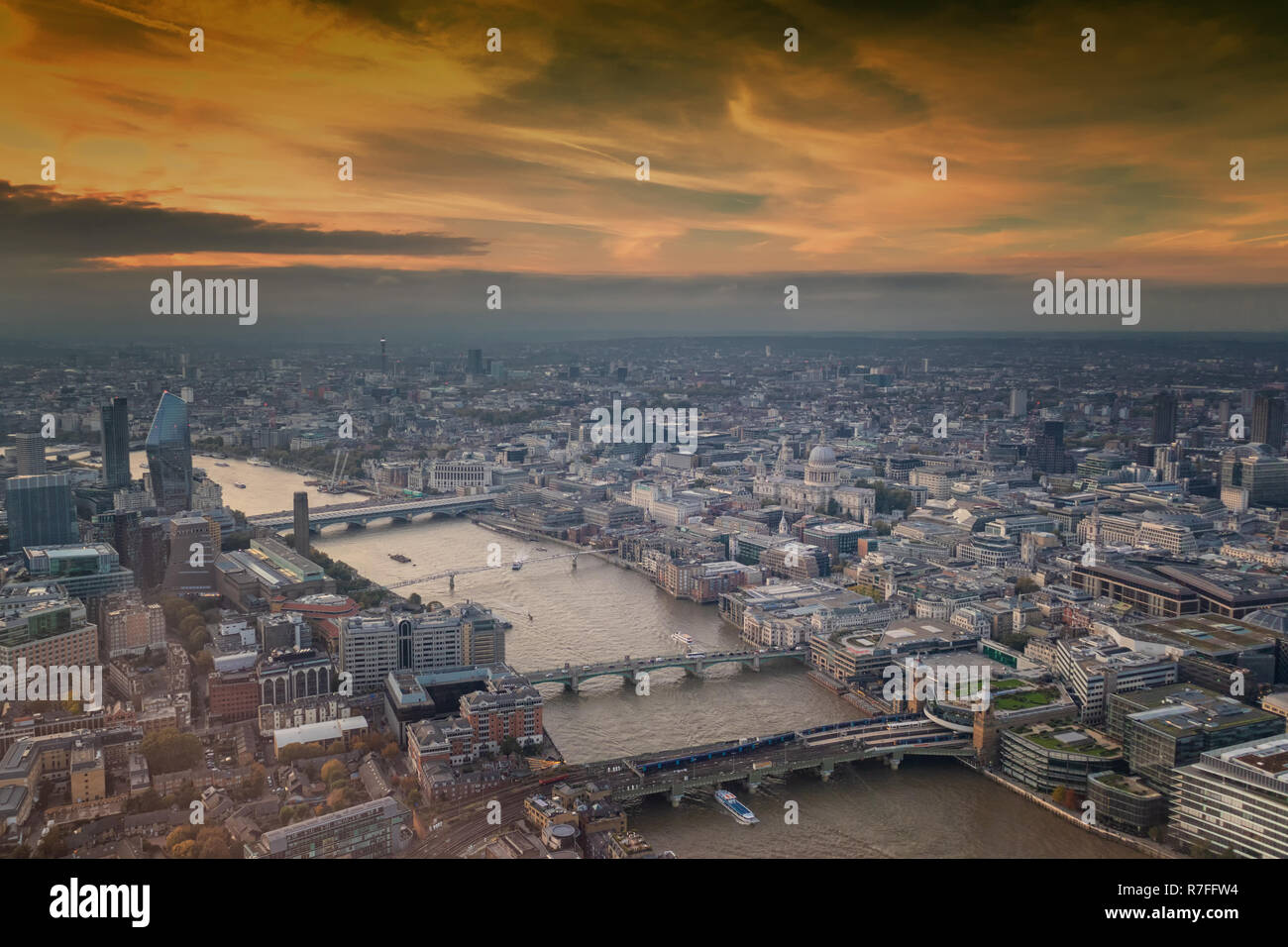 Vista desde el Shard en toda la ciudad de Londres, Reino Unido Foto de stock