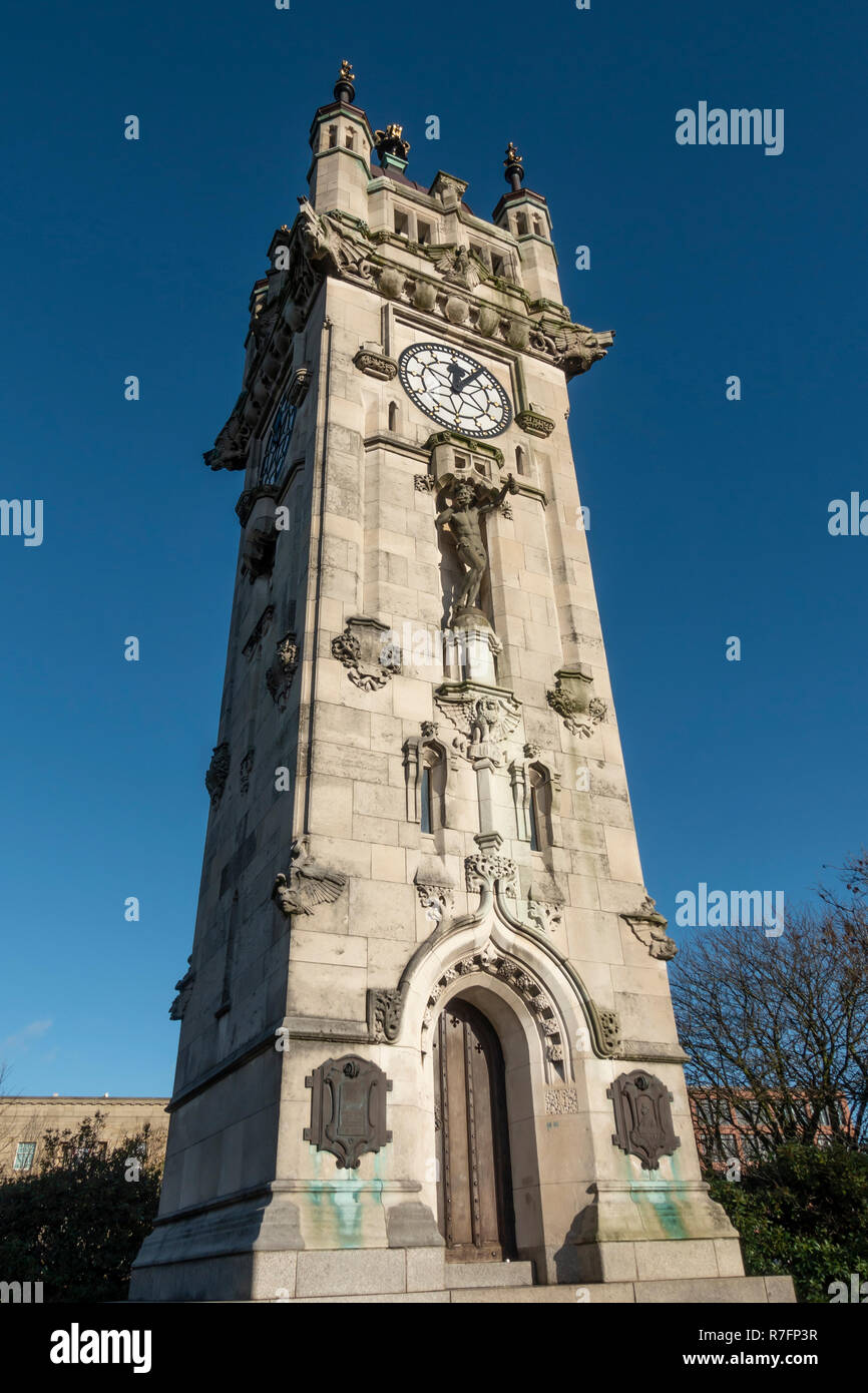 Whitehead, la Torre del Reloj de la torre Jardines, enterrar, Lancashire. Foto de stock