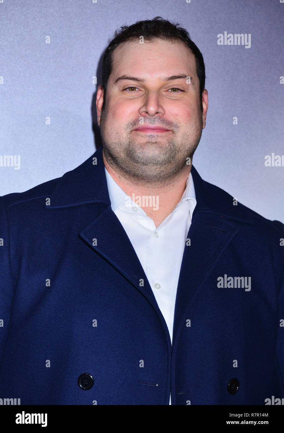 Westwood, California, USA. 10 de diciembre de 2018. Max Adler asiste a Warner Bros Pictures estreno mundial de 'La Mula' en el Regency Village theater el 10 de diciembre de 2018, en Westwood, California. Crédito: Tsuni / USA/Alamy Live News Foto de stock
